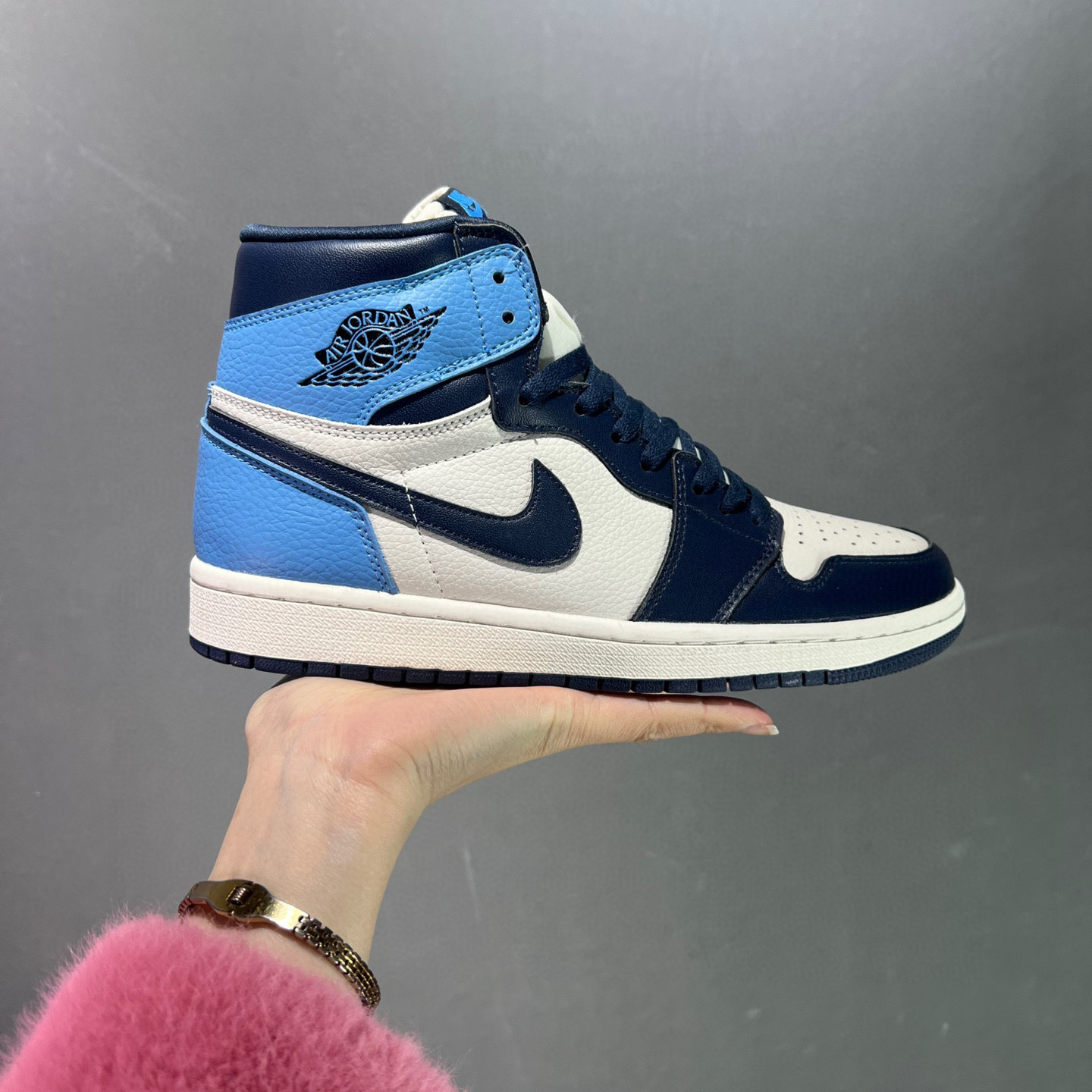 莆田耐克 Nike Air Jordan 1 Retro High 高帮复古篮球鞋 黑蓝白