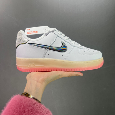 莆田耐克 nike Air Force 1 Low 龙年限定 镭射水晶 低帮板鞋 白色