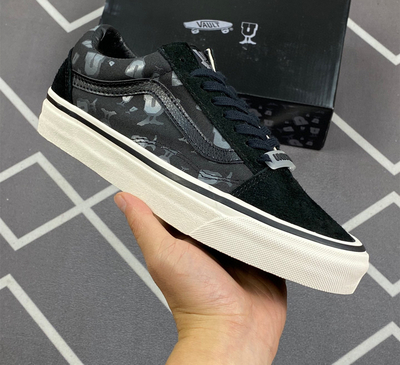 莆田万斯UNDEFEATED x VANS Old Skool 低帮板鞋 黑白