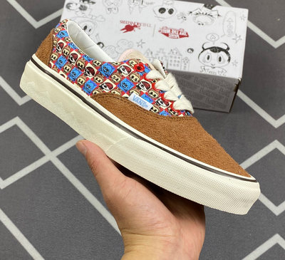 莆田万斯 THE MONSTERS x Vans ERA 经典复古情侣低帮硫化休闲运动板鞋“棕色