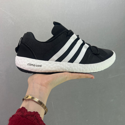 莆田阿迪达斯鞋 Adidas Terrex CC Boat Graphic 夏季户外跑步鞋 休闲涉水鞋 黑白