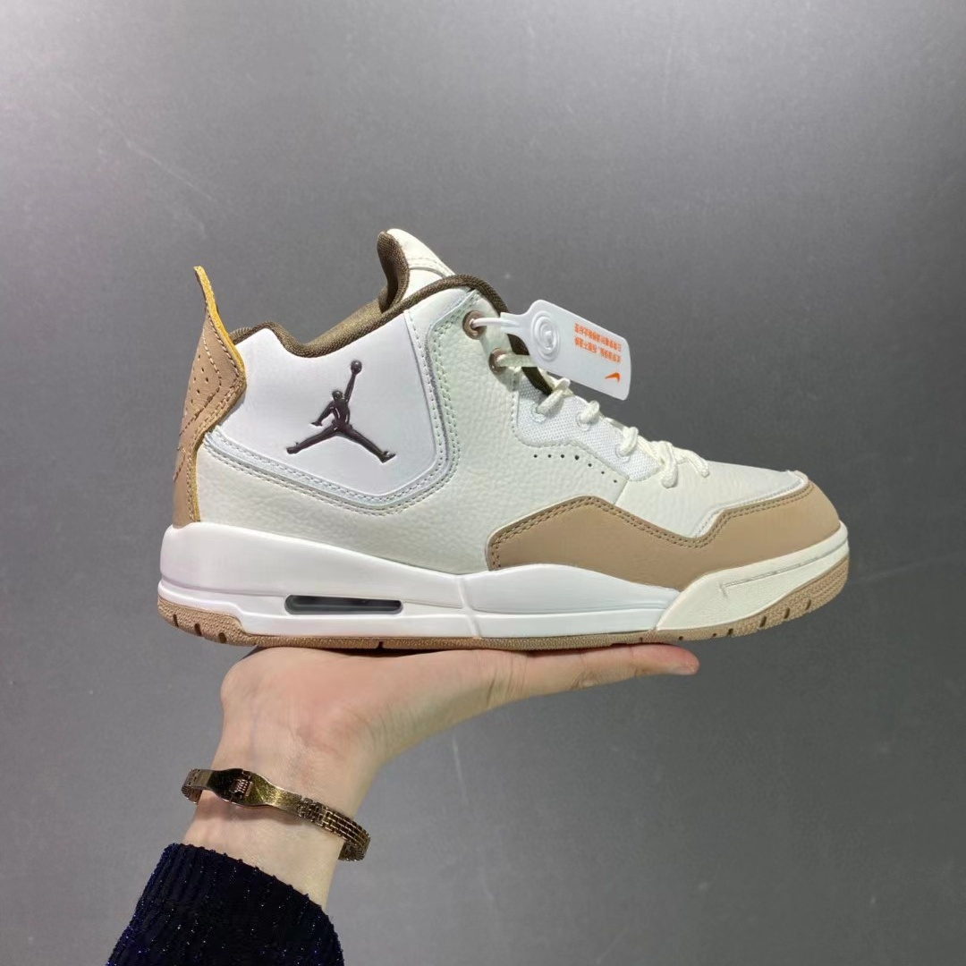 莆田耐克 Nike Jordan Courtside 23 低帮复古篮球鞋 棕白