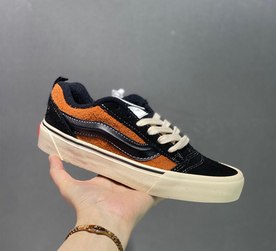 莆田万斯Disney/迪士尼 x vans 百搭低帮板鞋 黑橙